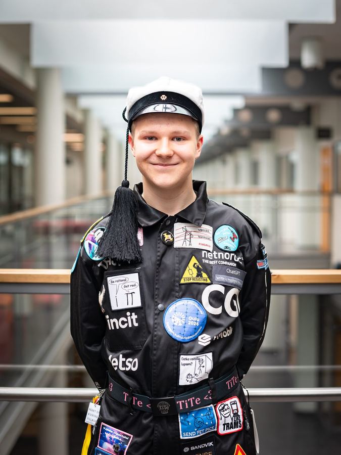 Kristian Päivinenbackground