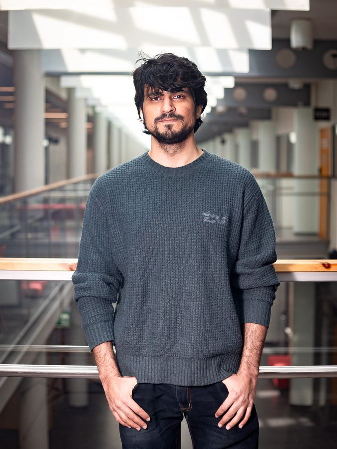 Noman Malikbackground